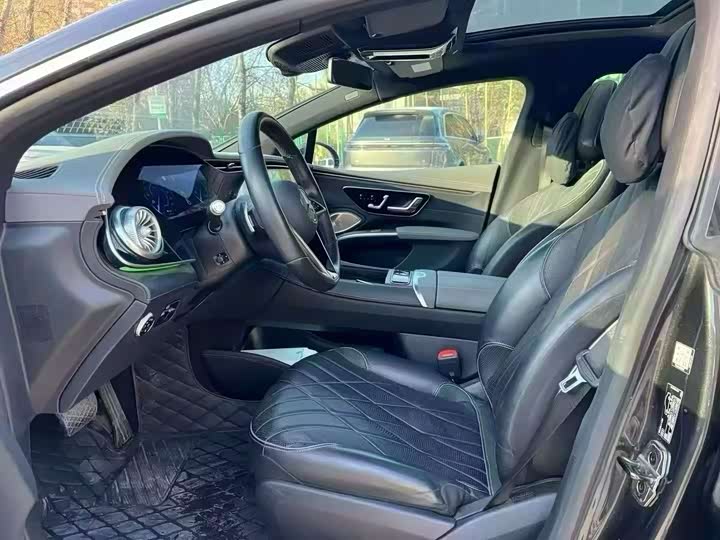 Фото 4 - Mercedes-Benz EQS