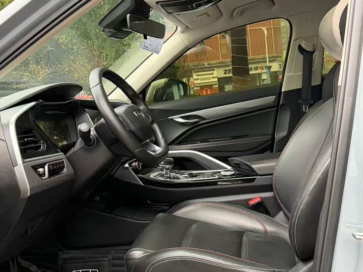 Фото 5 - Geely Tugella S