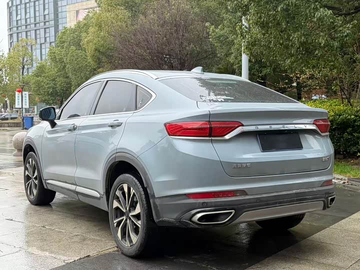 Фото 8 - Geely Tugella S