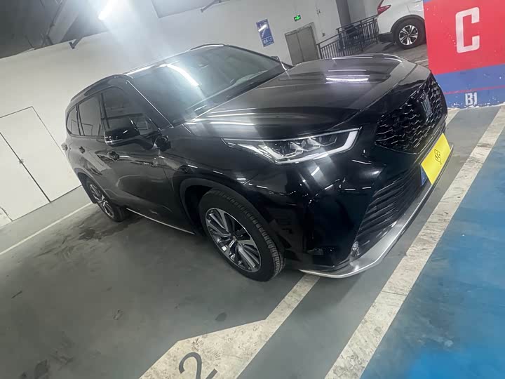 Фото 2 - Toyota Crown Kluger