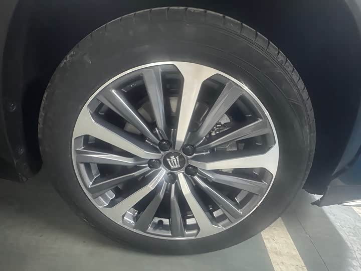 Фото 3 - Toyota Crown Kluger