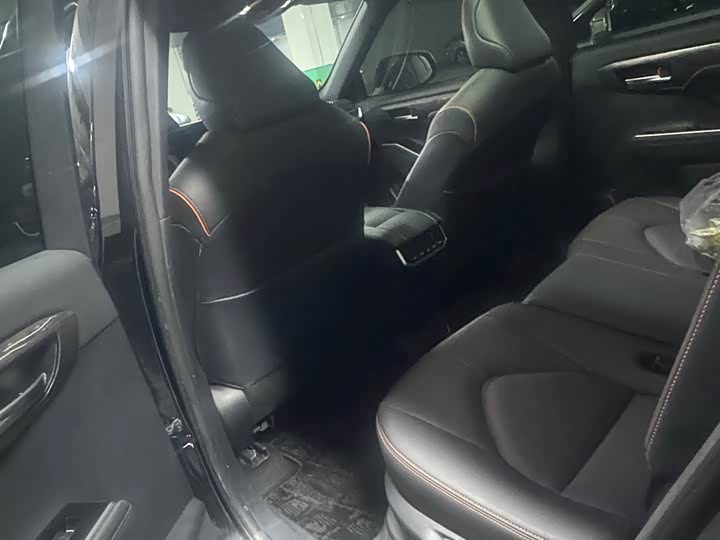 Фото 5 - Toyota Crown Kluger