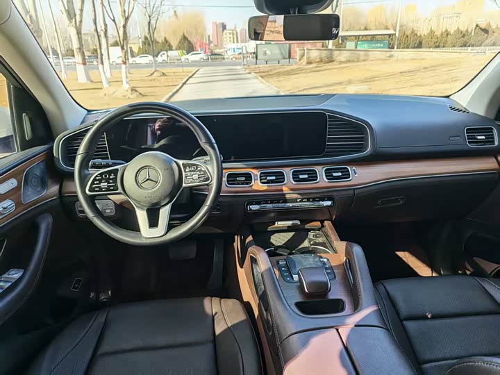 Фото 4 - Mercedes-Benz GLE-Class
