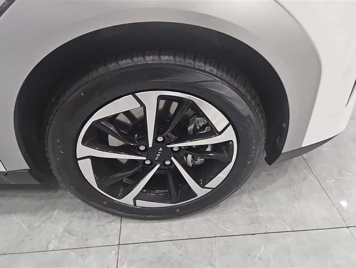 Фото 6 - GAC Aion Y