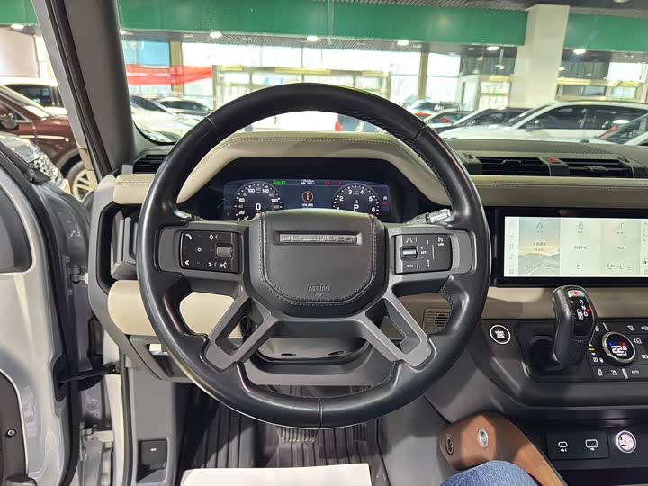 Фото 5 - Land Rover Defender