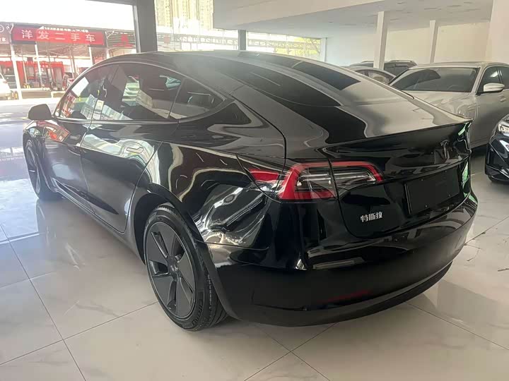 Фото 7 - Tesla Model 3