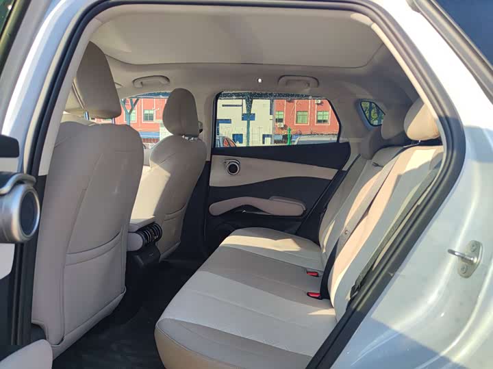 Фото 8 - BYD Yuan Plus