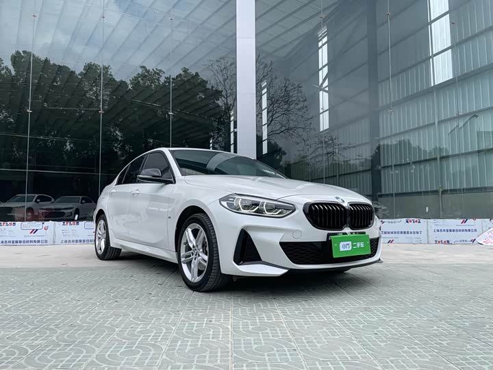 Фото 3 - BMW 1 Series