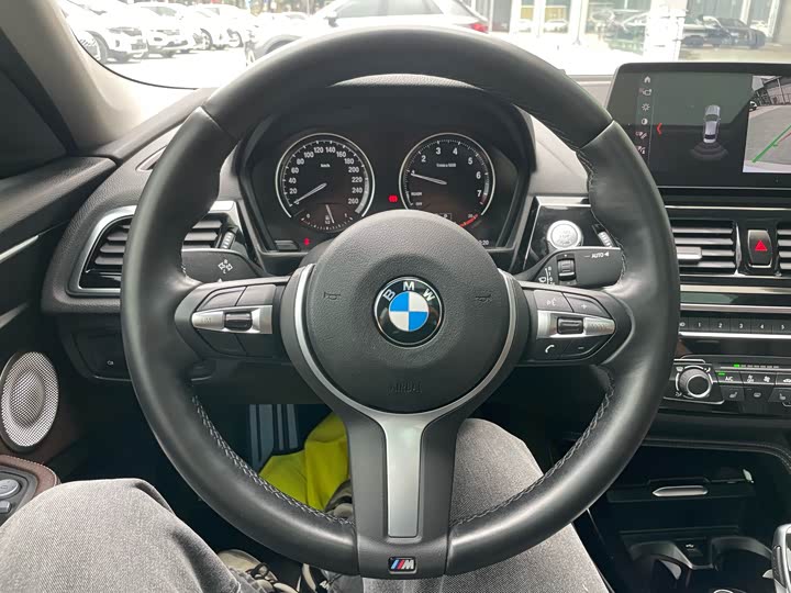 Фото 8 - BMW 1 Series