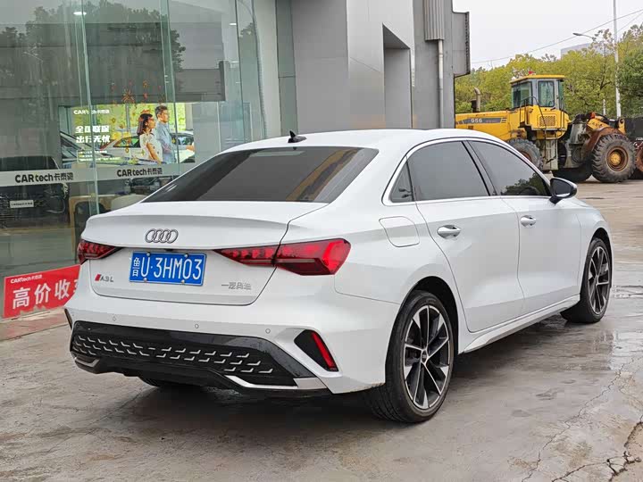 Фото 2 - Audi A3