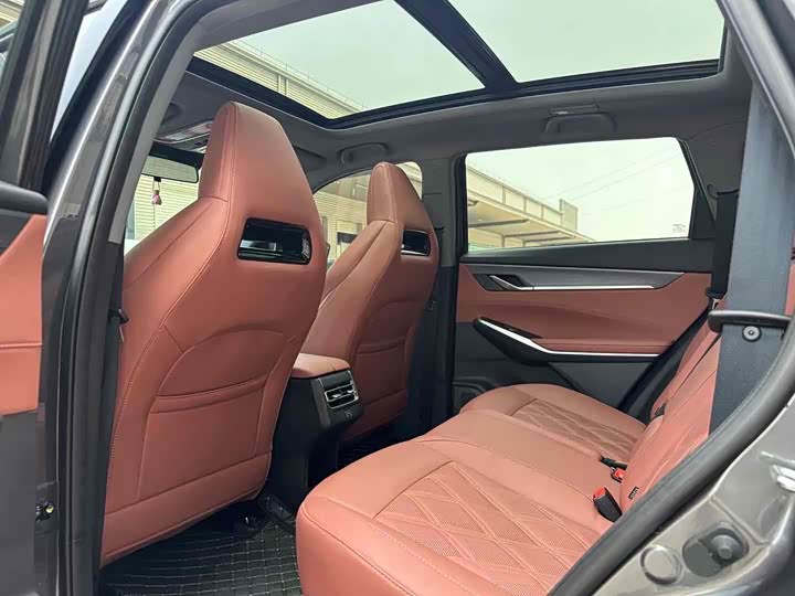 Фото 9 - Changan CS75 Plus