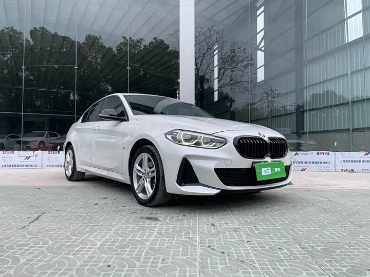 Фото 3 - BMW 1 Series