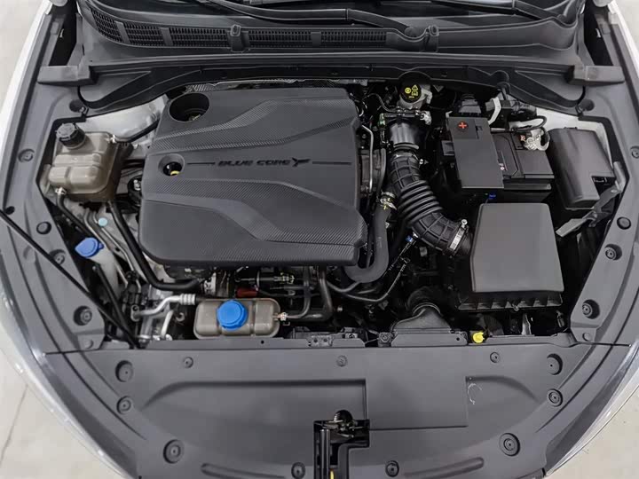 Фото 6 - Changan Eado Plus