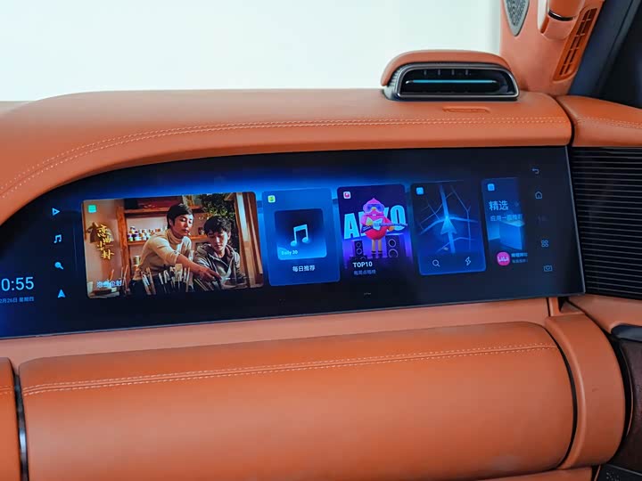 Фото 9 - BYD Yangwang U8