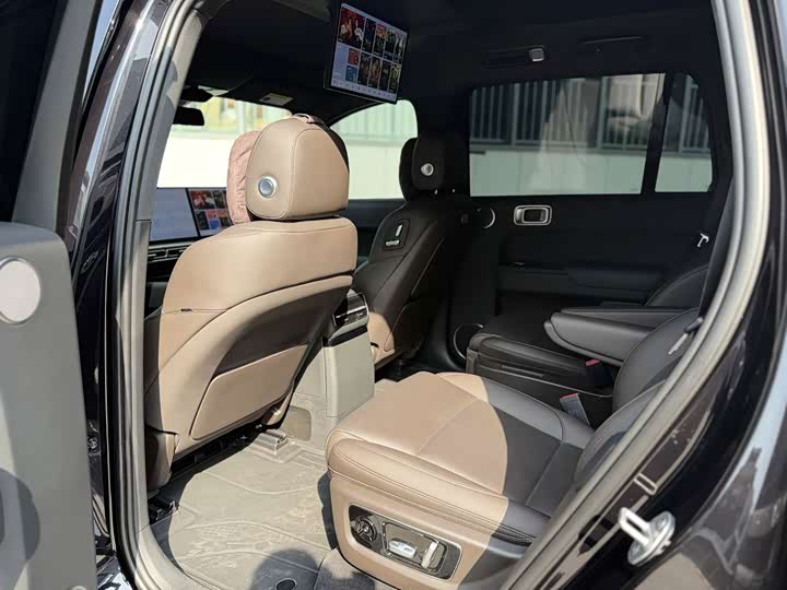 Фото 5 - LiXiang L9