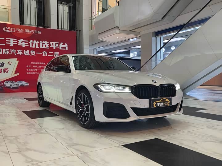 Фото 3 - BMW 5 Series