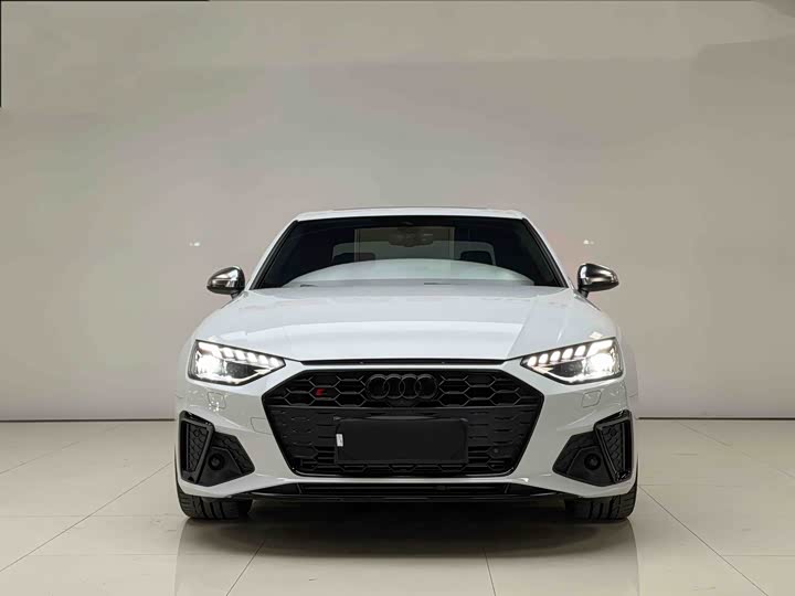 Фото 2 - Audi S4