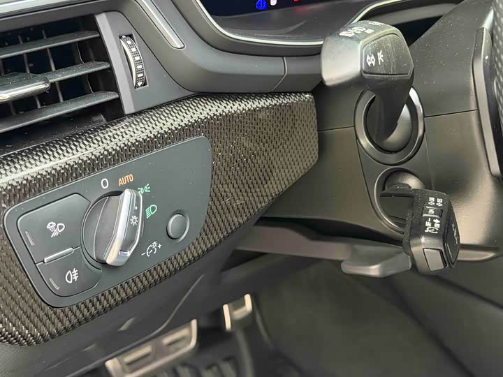 Фото 5 - Audi S4