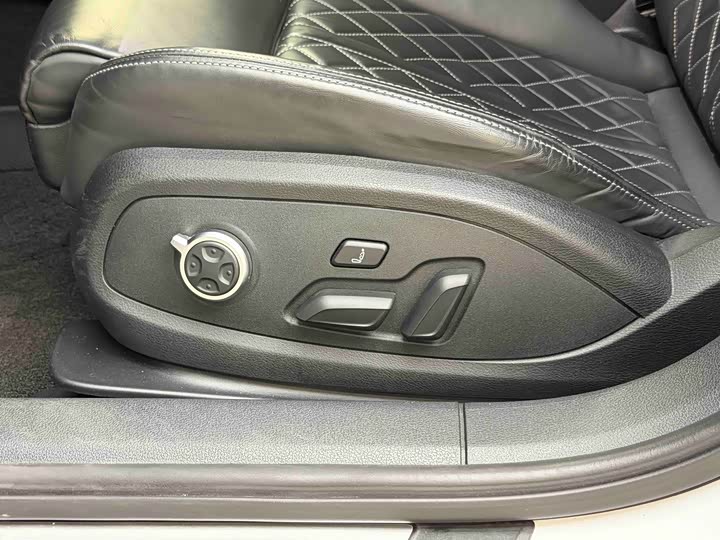 Фото 6 - Audi S4