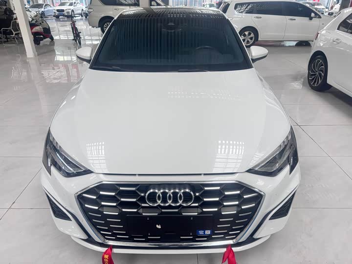 Фото 2 - Audi A3