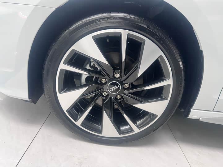 Фото 4 - Audi A3