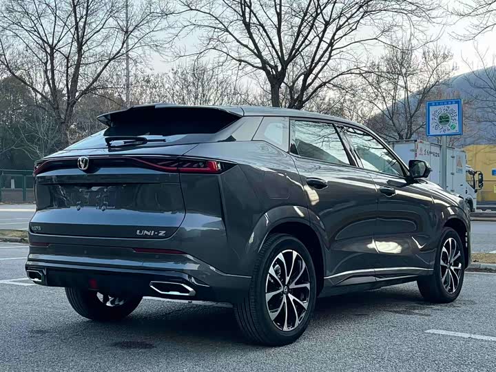 Фото 7 - Changan UNI-Z Hybrid