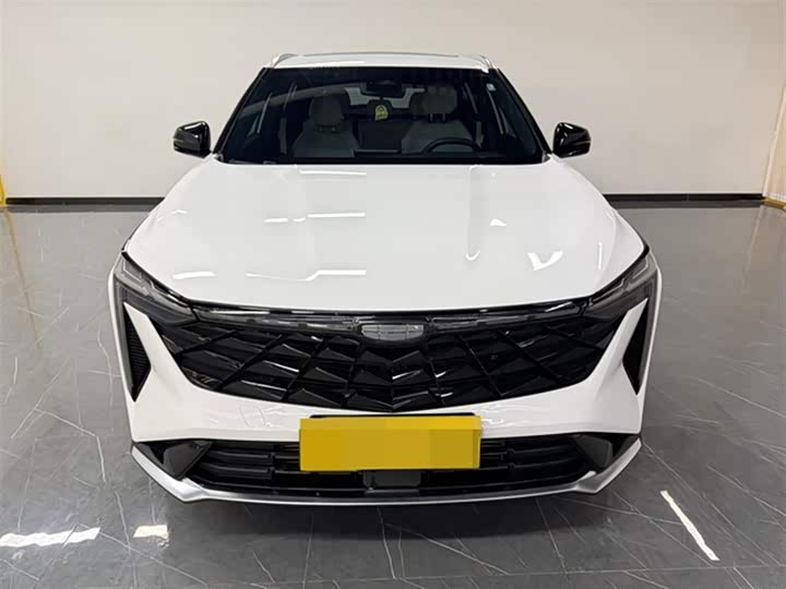 Фото 2 - Geely Atlas