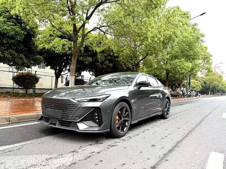 Photo 1 - Changan UNI-V