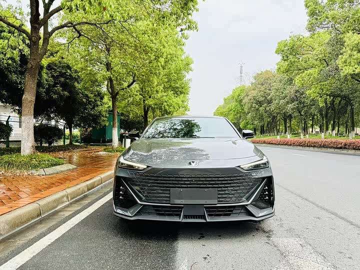 Photo 2 - Changan UNI-V