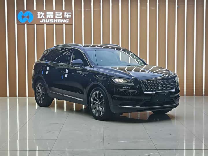 Фото 3 - Lincoln Nautilus