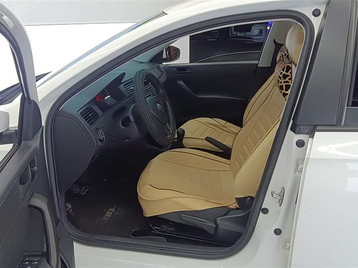 Фото 9 - Volkswagen Santana