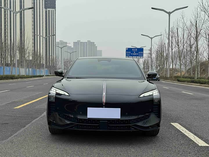 Фото 2 - Hongqi EH7