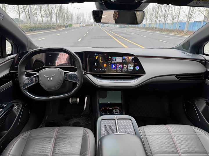 Фото 5 - Hongqi EH7