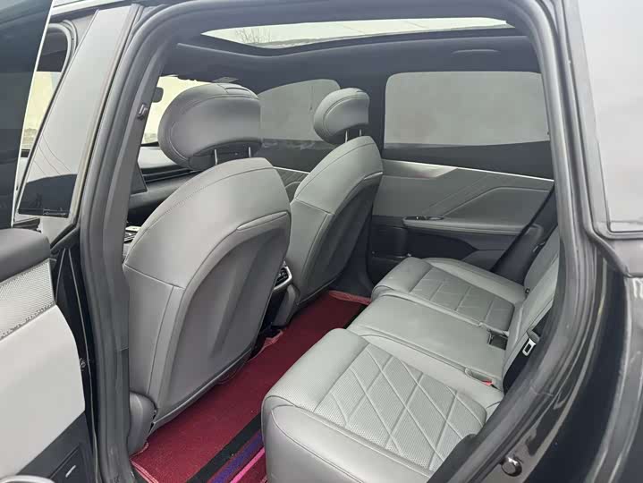 Фото 6 - Changan Deepal S05