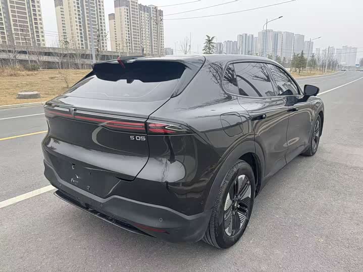 Фото 8 - Changan Deepal S05