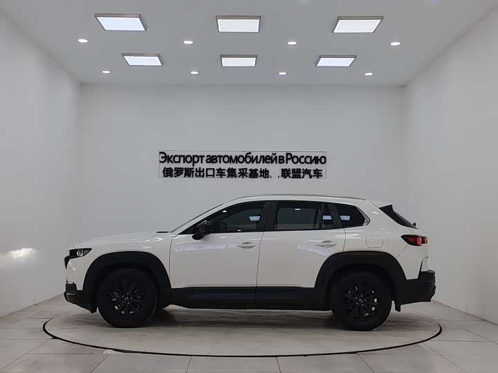 Photo 5 - Mazda CX-50
