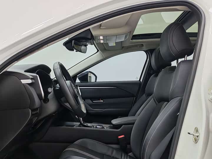 Photo 7 - Mazda CX-50