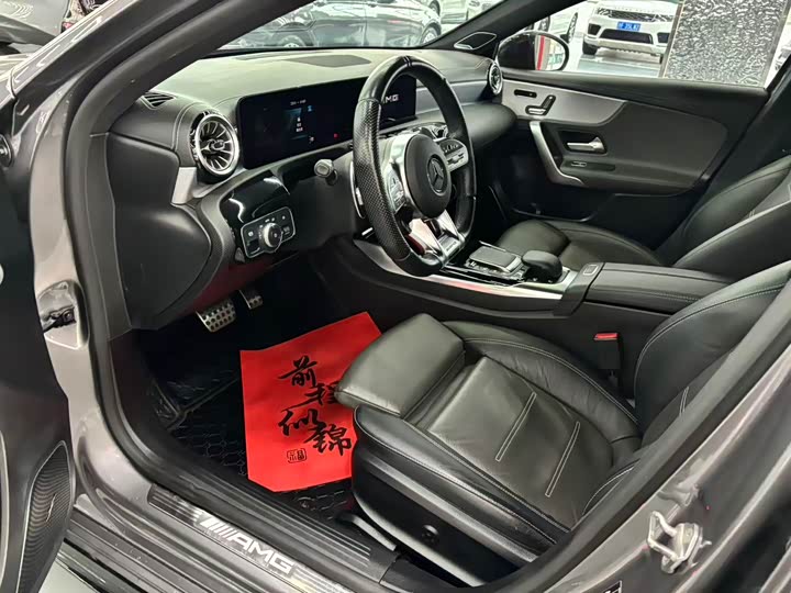 Фото 5 - Mercedes-Benz A-Class AMG