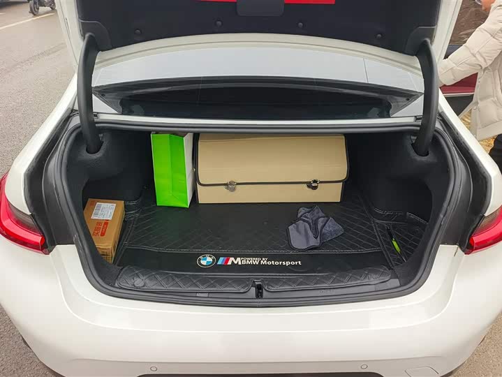 Фото 4 - BMW 3 Series