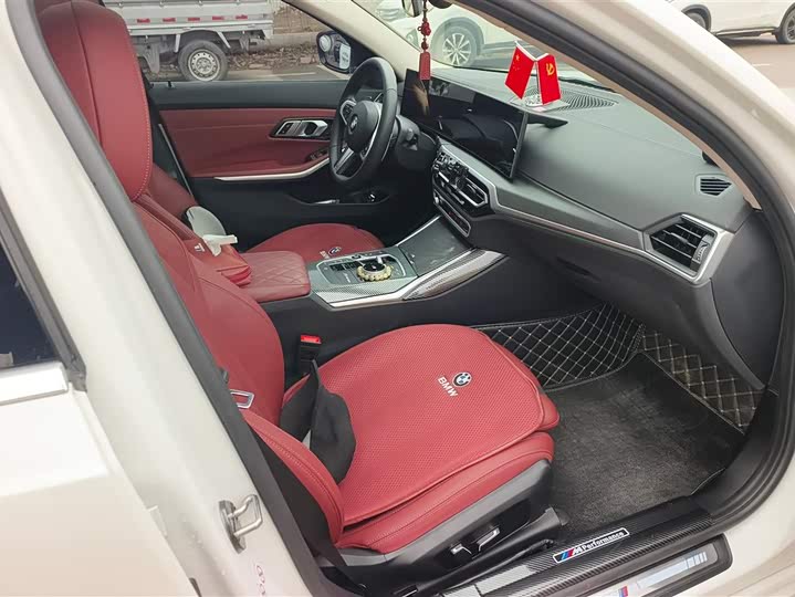 Фото 8 - BMW 3 Series