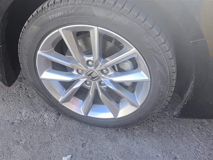 Фото 6 - Honda Accord