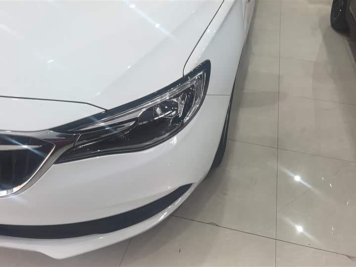 Photo 5 - Buick Excelle GT