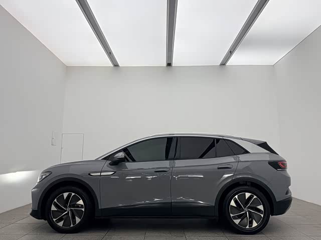 Photo 8 - Volkswagen ID.4 Crozz