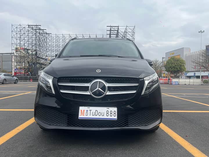 Фото 2 - Mercedes-Benz V-Class