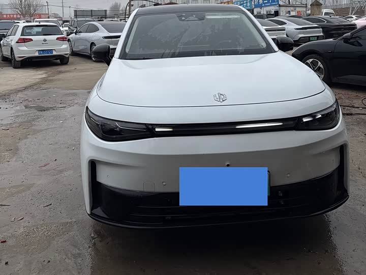 Фото 1 - Leapmotor C10