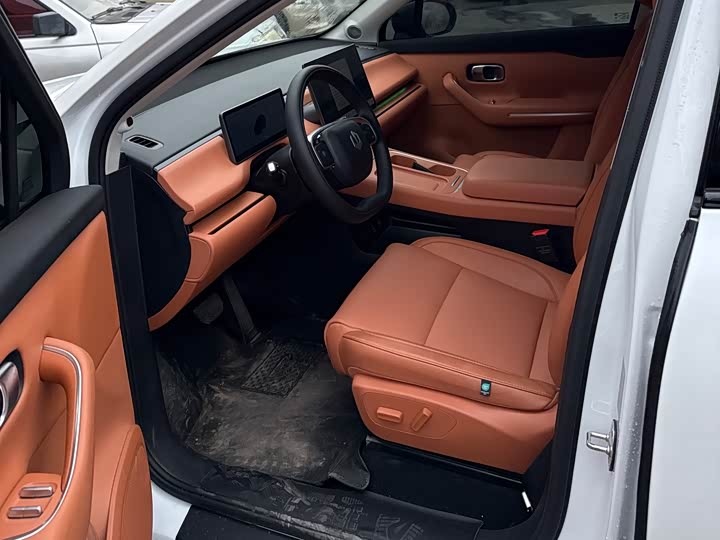 Фото 7 - Leapmotor C10