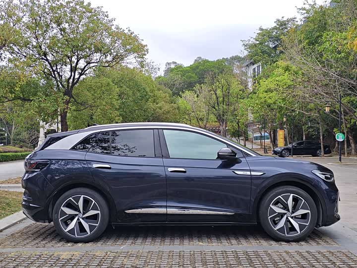 Photo 4 - Volkswagen ID.4 Crozz