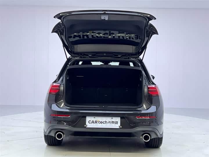 Photo 9 - Volkswagen Golf GTI