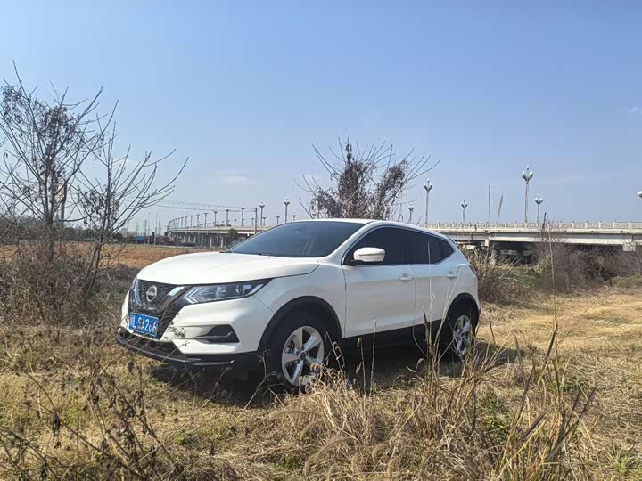 Фото 3 - Nissan Qashqai