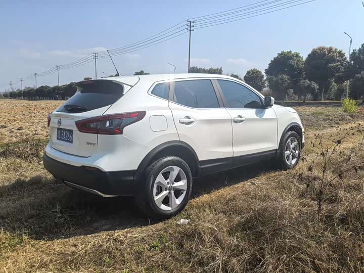 Фото 9 - Nissan Qashqai